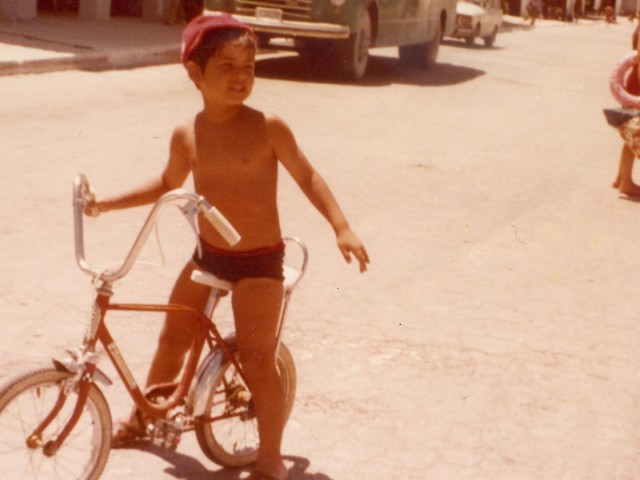 «… μικρό λεξικό προεφηβικής θερινής νιρβάνας…»