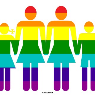 Μεγαλώνουν ομόφυλα ζευγάρια παιδιά στην Ελλάδα; Ναι, αλλά γίνεται κρυφά.