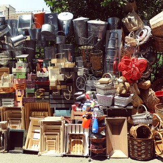 Αυτό το μαγαζί κλείνει τρεις ώρες αργότερα από όλα τα υπόλοιπα