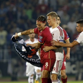 «Προσχεδιασμένη πρόκληση» λένε οι Σέρβοι για το παιχνίδι Σερβία-Αλβανία