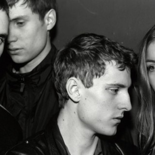 Tόσο νέοι, τόσο πουριτανοί