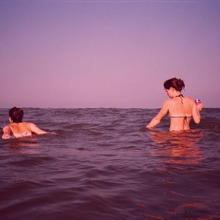 To sophomore του Washed Out