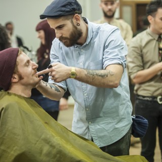 H Aθήνα γέμισε μουστάκια