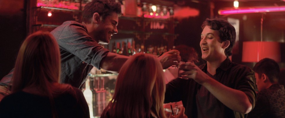 αγορια της διπλανης πορτας